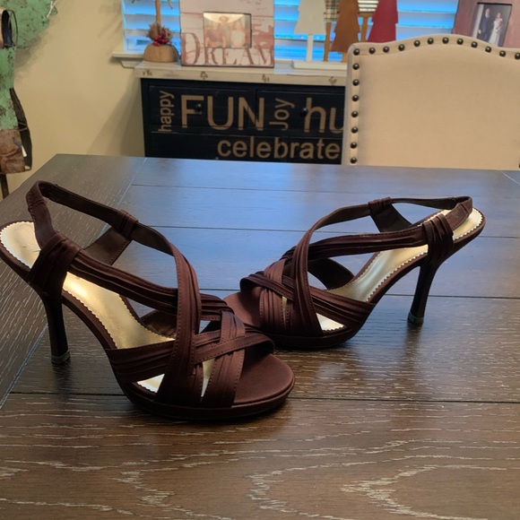 Jacqueline Ferrar scrappy pump size 6 1/2 - Picture 2 of 5